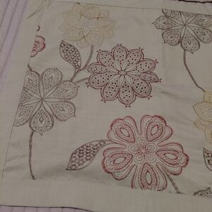 Floral Embroidered Pillow Covers S/Q